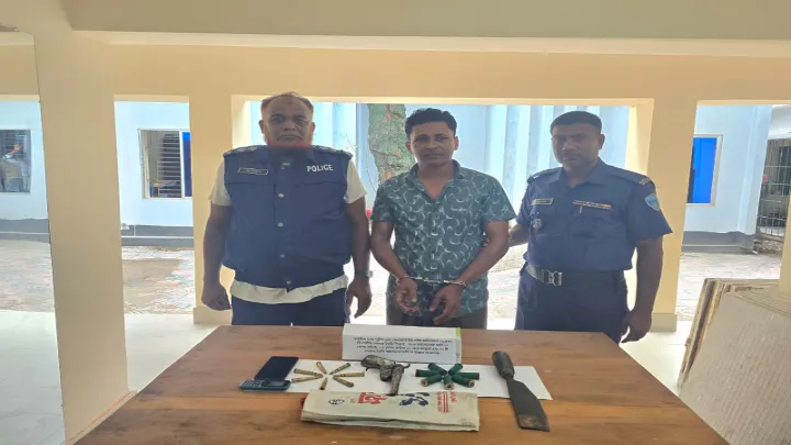 নোয়াখালীতে,  যুবদল সভাপতি,  আগ্নেয়াস্ত্র-গুলিসহ গ্রেপ্তার